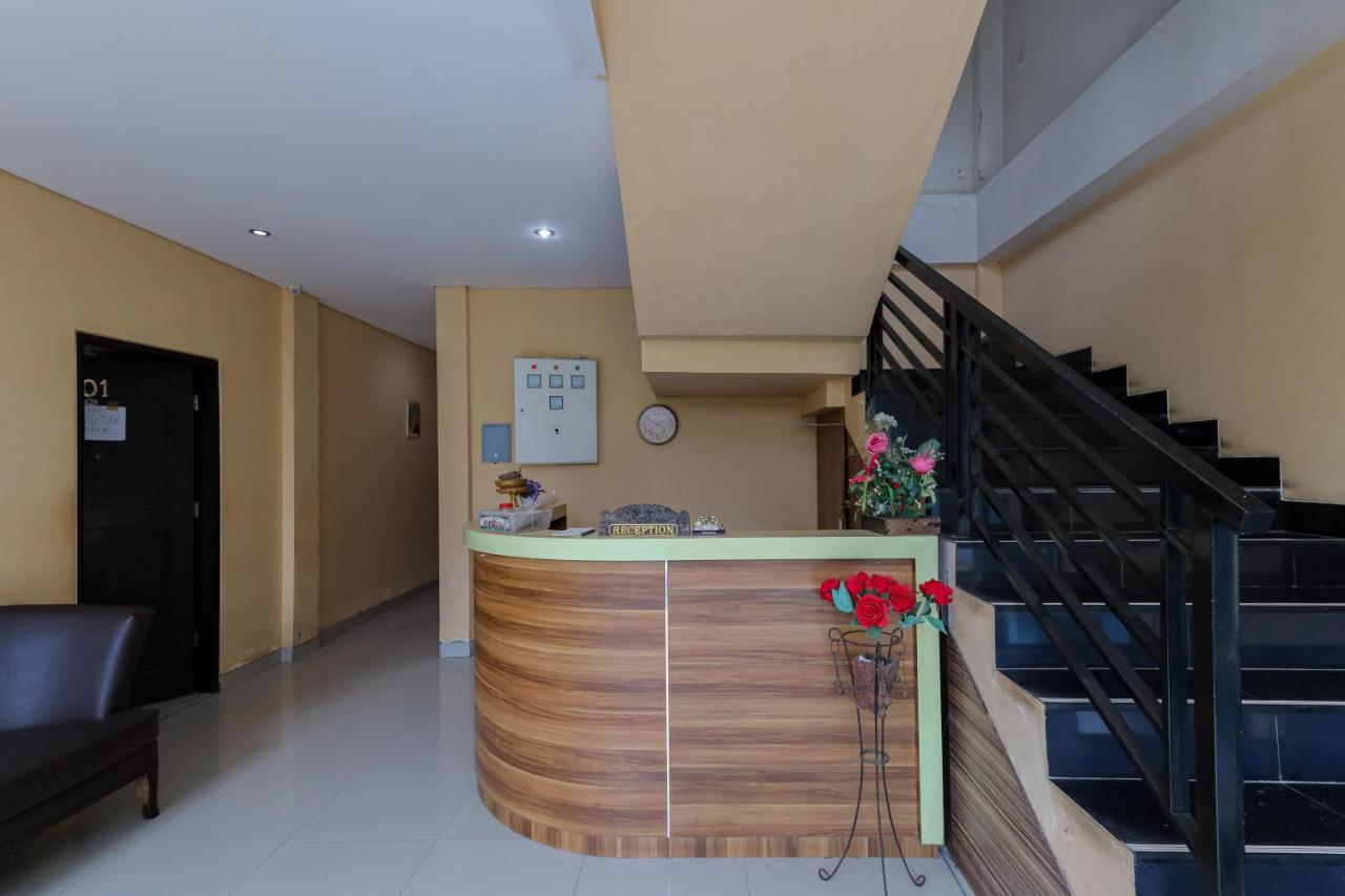 Urbanview Hotel Wg Jimbaran Bali Ungasan Exteriör bild