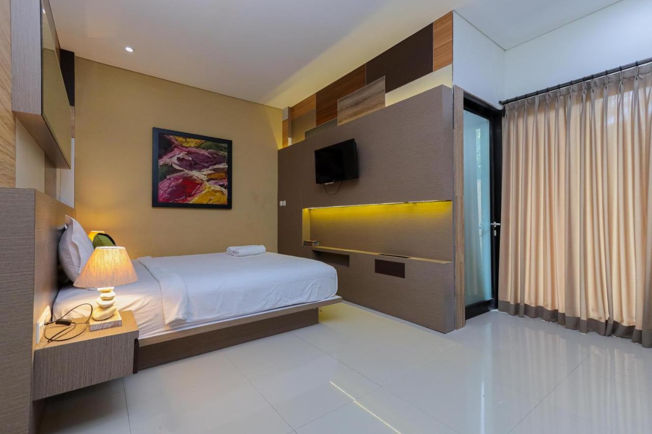 Urbanview Hotel Wg Jimbaran Bali Ungasan Exteriör bild