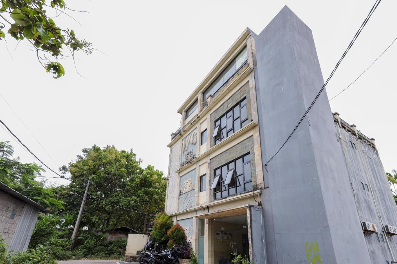 Urbanview Hotel Wg Jimbaran Bali Ungasan Exteriör bild