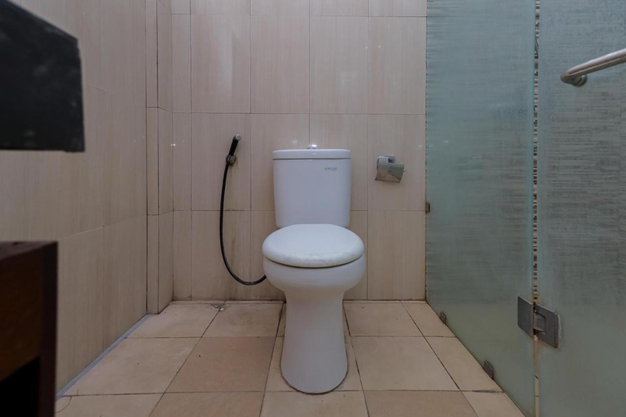 Urbanview Hotel Wg Jimbaran Bali Ungasan Exteriör bild