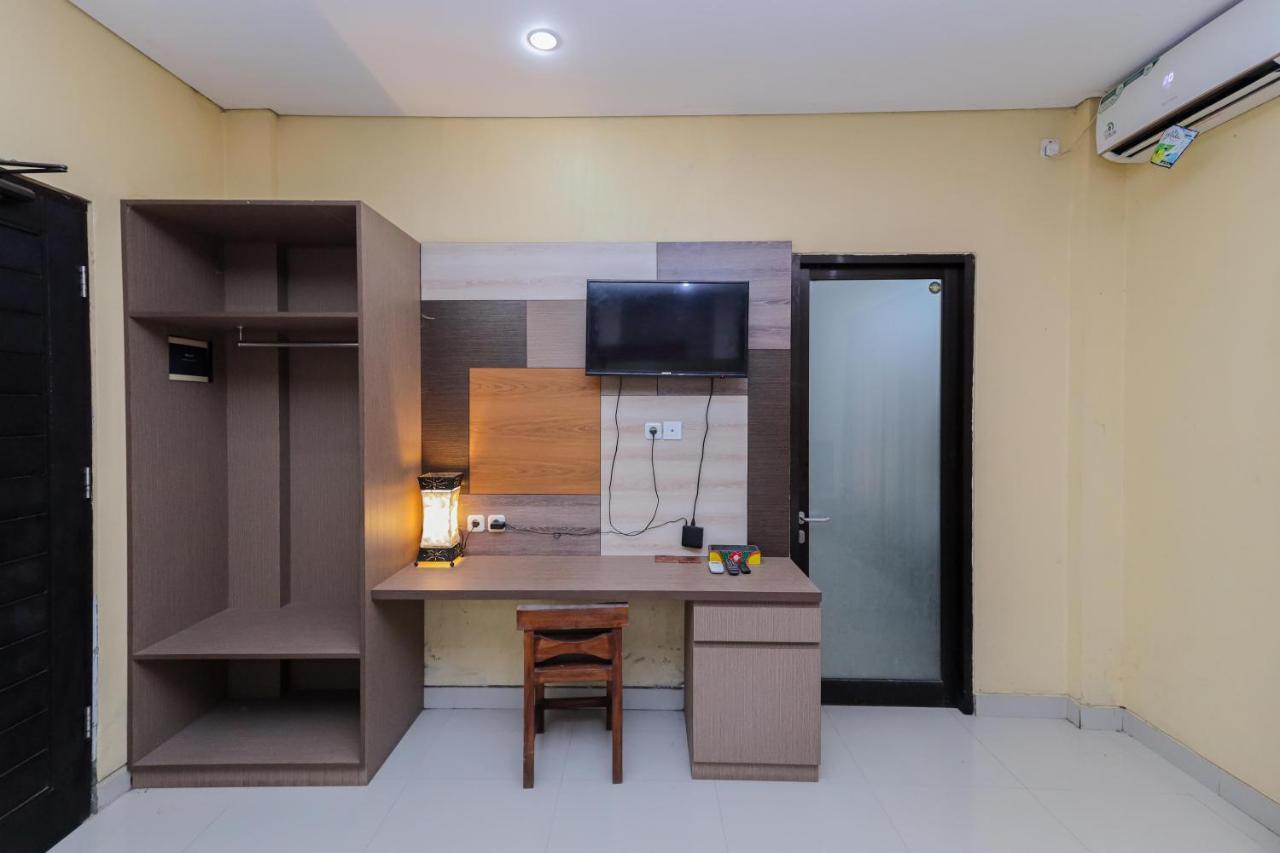 Urbanview Hotel Wg Jimbaran Bali Ungasan Exteriör bild