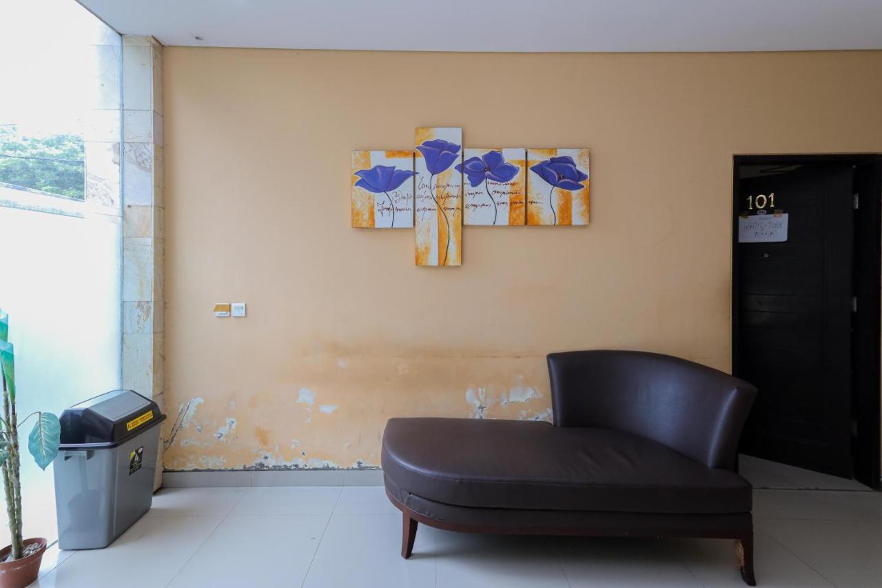 Urbanview Hotel Wg Jimbaran Bali Ungasan Exteriör bild