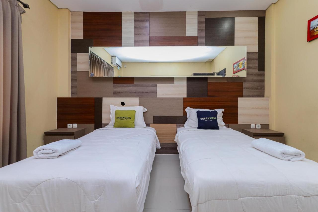 Urbanview Hotel Wg Jimbaran Bali Ungasan Exteriör bild
