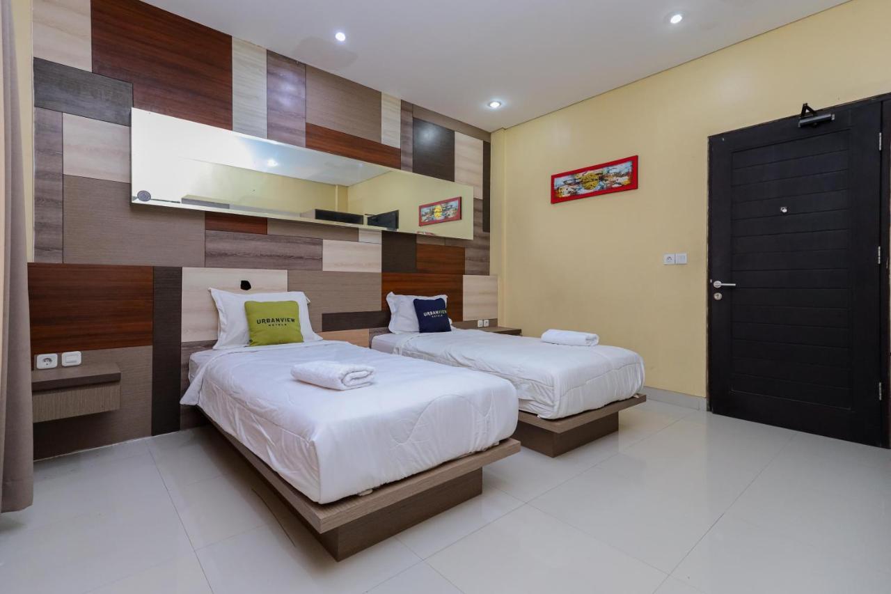 Urbanview Hotel Wg Jimbaran Bali Ungasan Exteriör bild